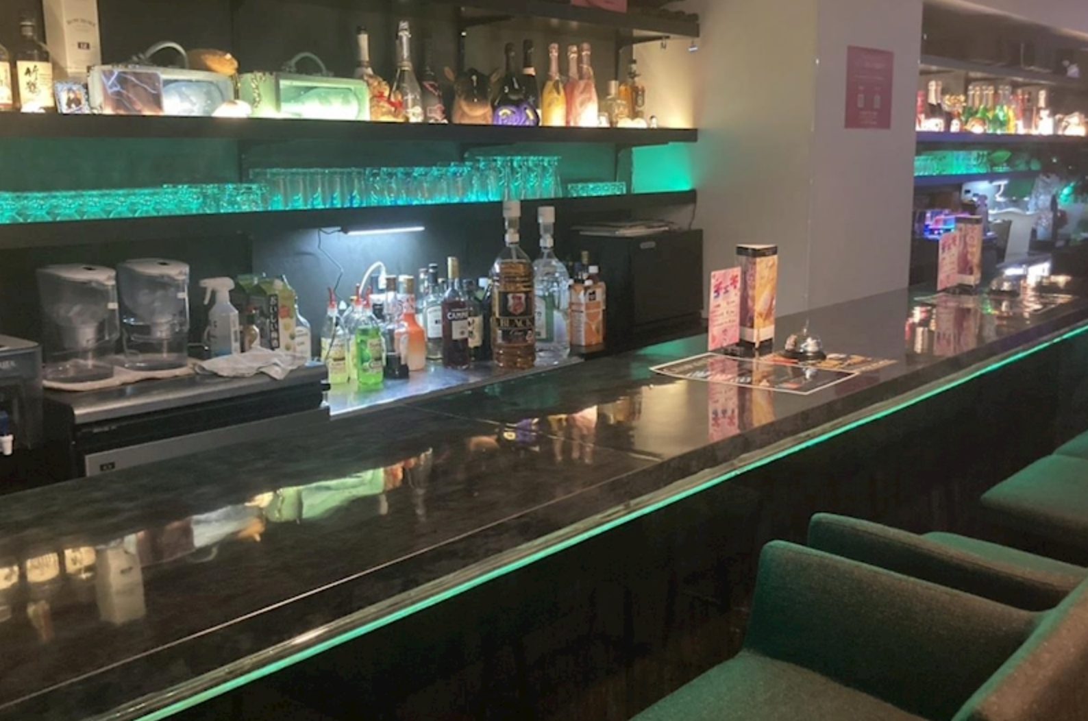 GIRLS CAFE BAR ANDIA アンディア 店内写真